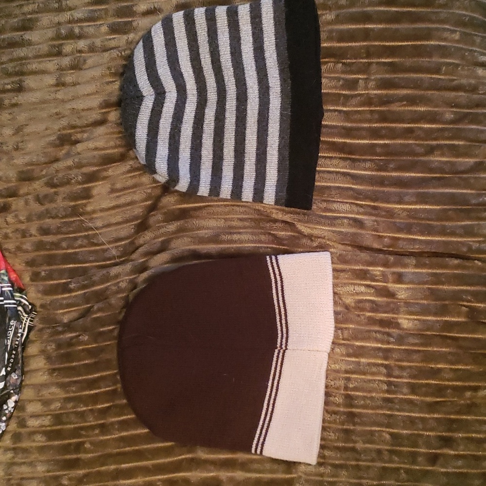 Pre-owned Beanie Skully Caps